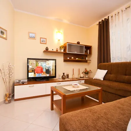 Lovorka Appartement Baška