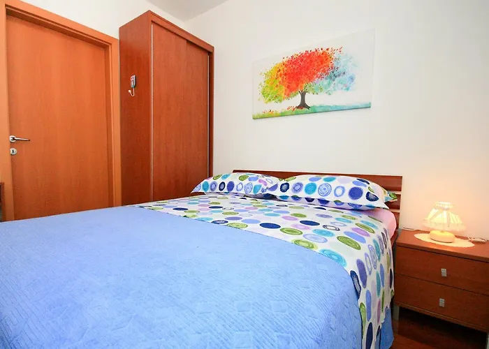 Lovorka Appartement *