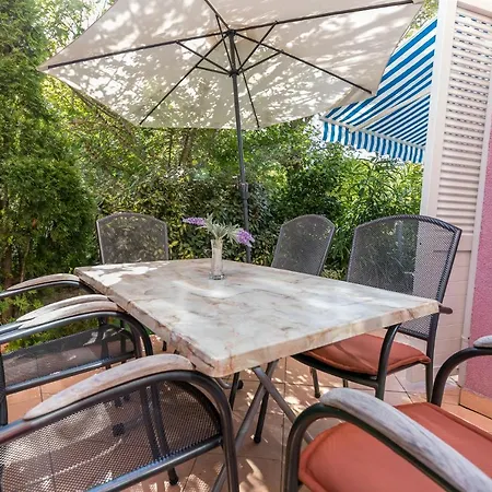 Apartmán Lovorka *