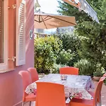 Lovorka Apartman *