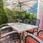 Apartman Lovorka *